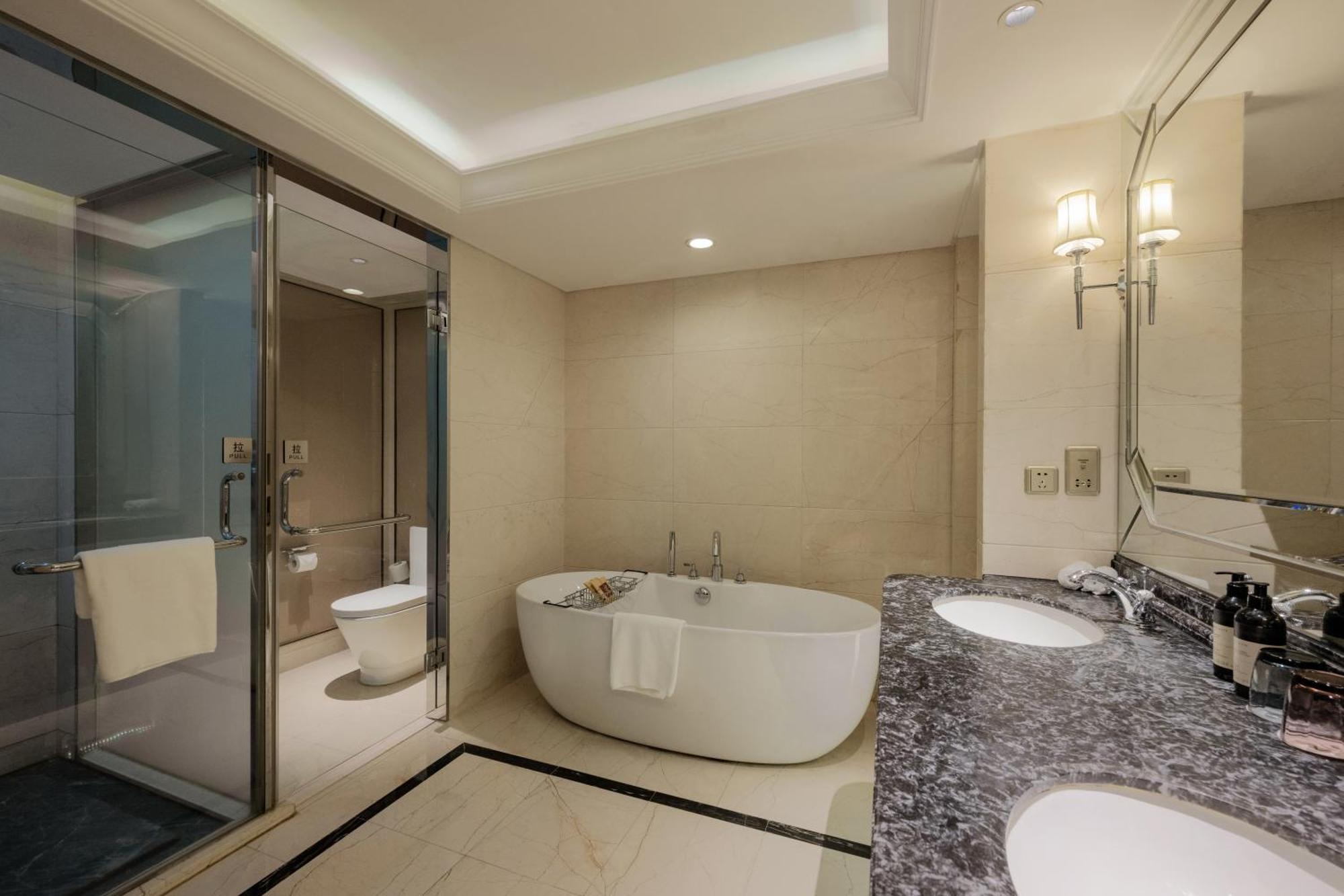S&N Zhejiang Linhai International Hotel Eksteriør bilde