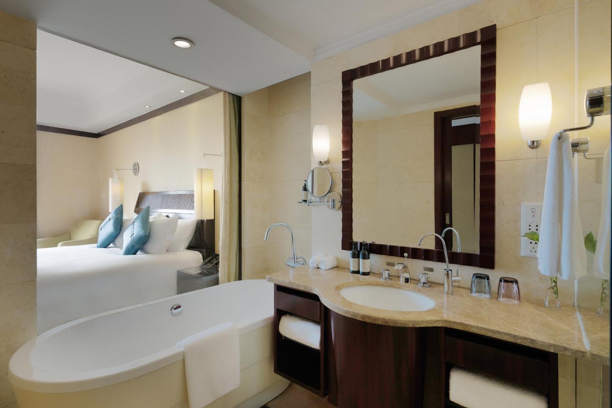 S&N Zhejiang Linhai International Hotel Eksteriør bilde