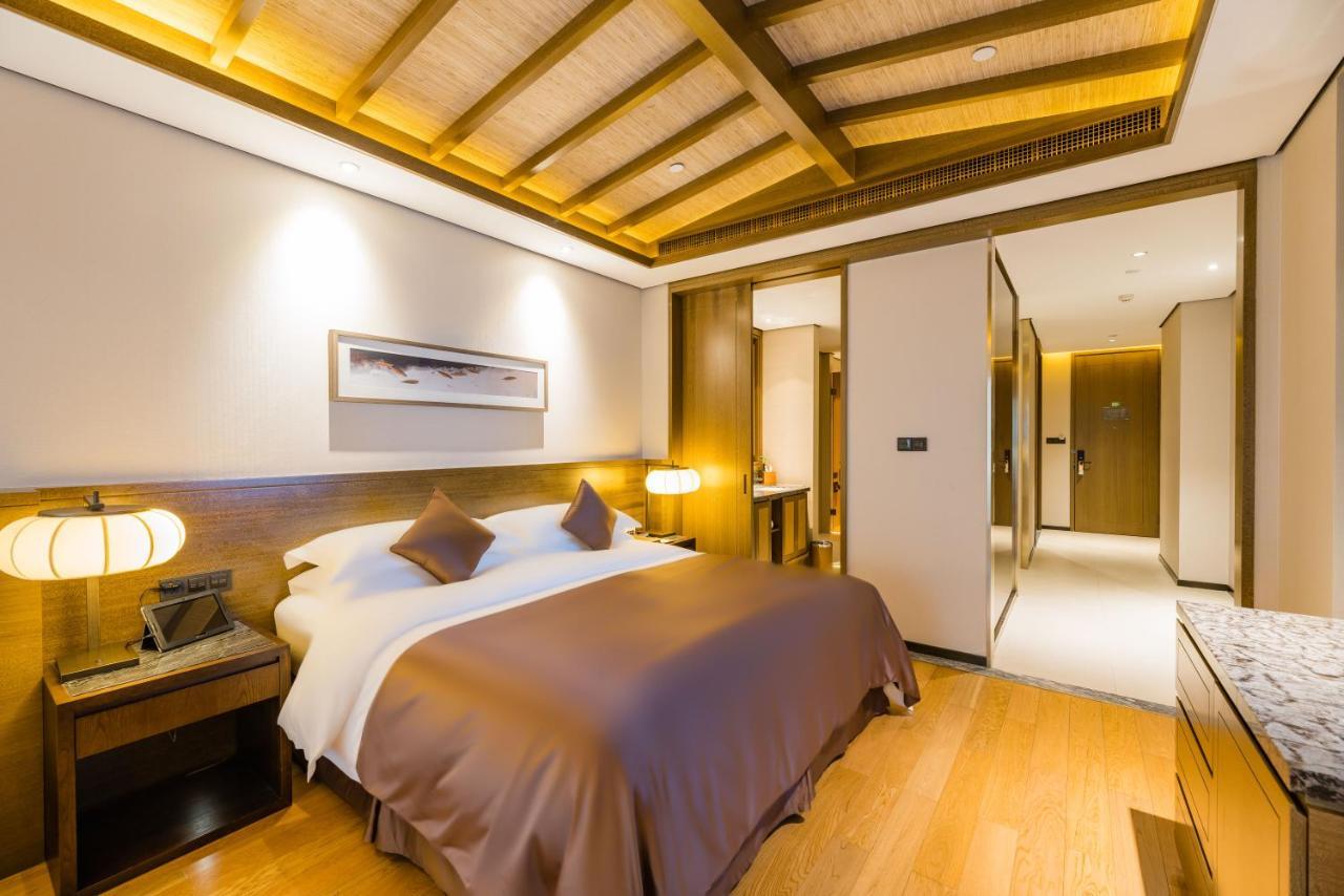 S&N Zhejiang Linhai International Hotel Eksteriør bilde